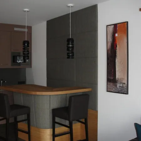 Haus Alt 아파트 장크트안톤암아를베르크