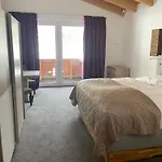 아파트 Haus Alt